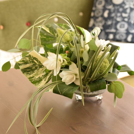 フラワーアレンジメント「フリーセント」